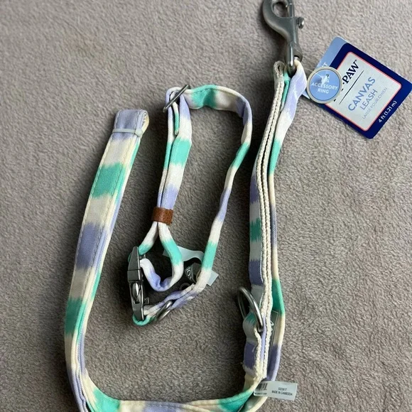 New lot of 2 Top Paw Items
Leash and Collar - Picture 1 of 7